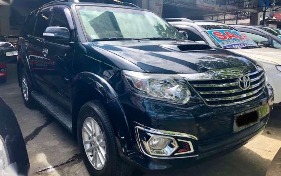 2013 Toyota Fortuner G 4x2 AT diesel Hood scope