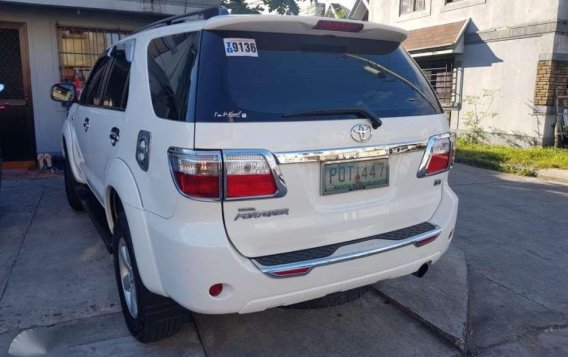 Toyota Fortuner G 2011 Manual D4d diesel engine Top of the line-3