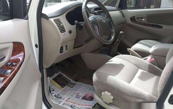 Toyota Innova G MT 2015 well-maintained-4