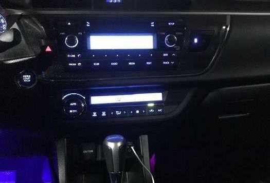 Toyota Altis 2015 2.0 V for sale-4