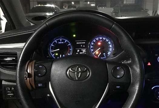 Toyota Altis 2015 2.0 V for sale-3