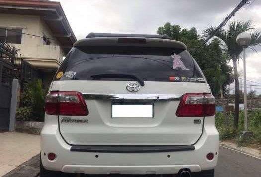 Toyota Fortuner 2010 V 4x4 Diesel A/T Lifted-5