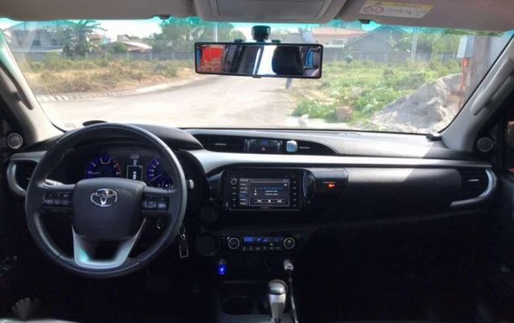 Toyota Hilux g 2016 matic 4x2 for sale-9