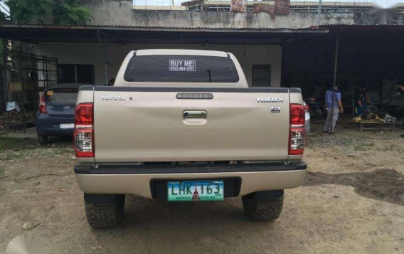 TOYOTA HILUX 4X2 MT 2013 model 2.5 engine displacement-11