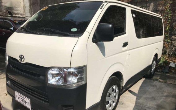 2017 Toyota HIACE commuter 30 diesel manual reduced price