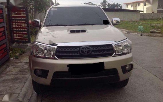 RUSH SALE!! 2010 Toyota Fortuner 3.0 V 4x4-3