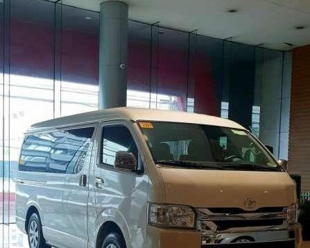 2019 Toyota Commuter Grandia Hiace Van-4