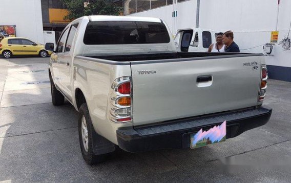 Toyota Hilux 2011 for sale-10