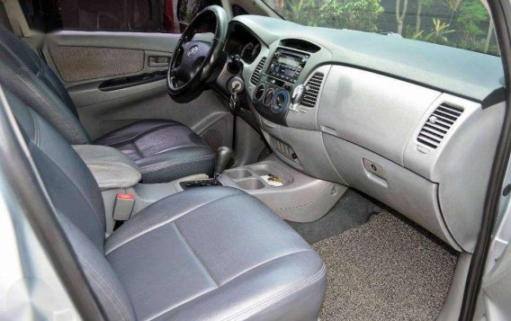 Toyota Innova E 2011 for sale-6