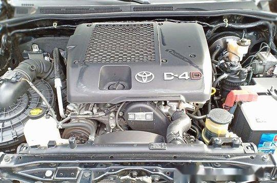 Toyota Fortuner 2016 V AT for sale-8
