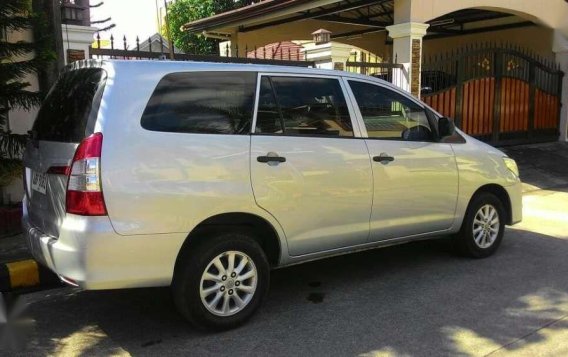 2015 Toyota Innova E for sale