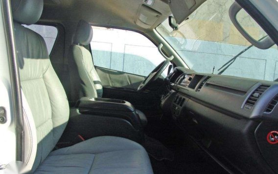2011 Toyota Hiace for sale-1