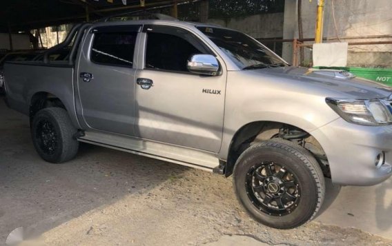 Toyota Hilux, 2015 model for sale-3
