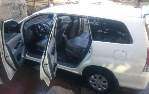 Toyota Innova 2010 for sale-5