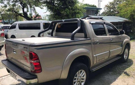 2014 model Toyota Hilux G D4D automatic transmission turbo diesel 4x2-4
