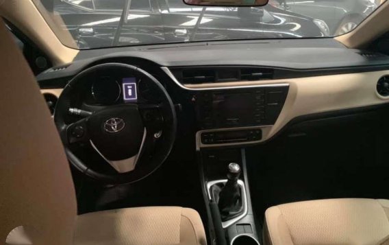 2017 TOYOTA Corolla Altis 16 G Gray Manual-3