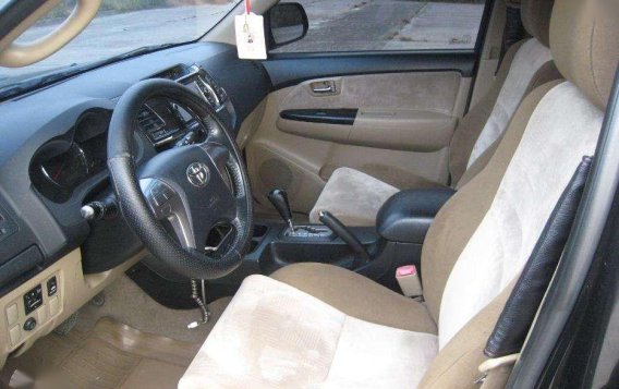 2014 Toyota Fortuner Diesel AT FOR SALE-11