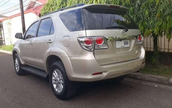 Toyota Fortuner V Series T 2014 for sale-4