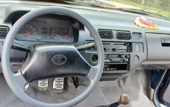 Toyota Revo 2001 for sale-8