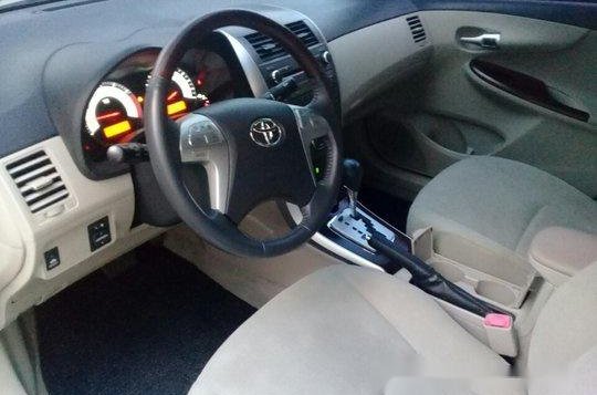 Toyota Corolla Altis 2013 V AT for sale-4