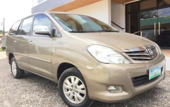 Toyota Innova 2.5V 2011 for sale