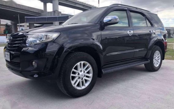 Toyota Fortuner V 2014 for sale-1