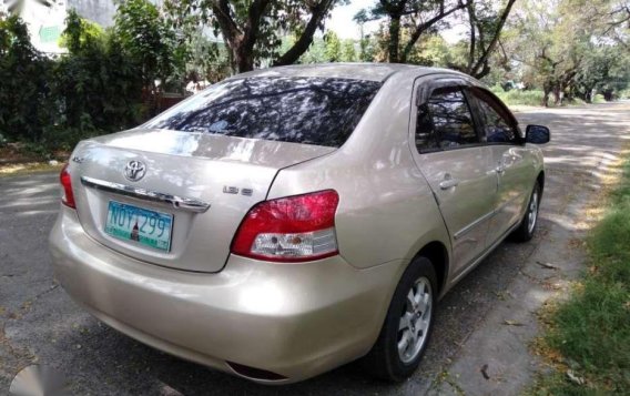 Toyota VIOS 1.3 E 2010 model MT for sale-2