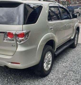 2013 Toyota Fortuner 2.7G for sale-4