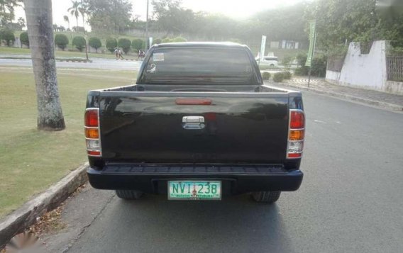 Toyota Hilux 2009 2x4 G model for sale-3