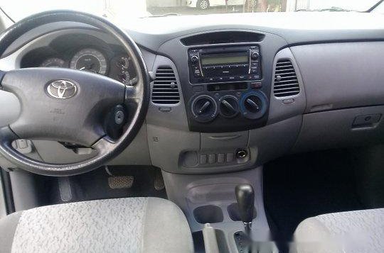 Toyota Innova 2011 E AT for sale-5