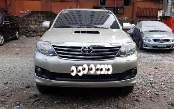 Toyota Fortuner 2.5 v D4D turbo Diesel A/T-2