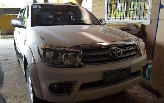 Toyota Fortuner 2010 for sale-1