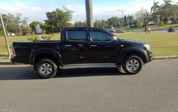 Toyota Hilux 2009 2x4 G model for sale-2
