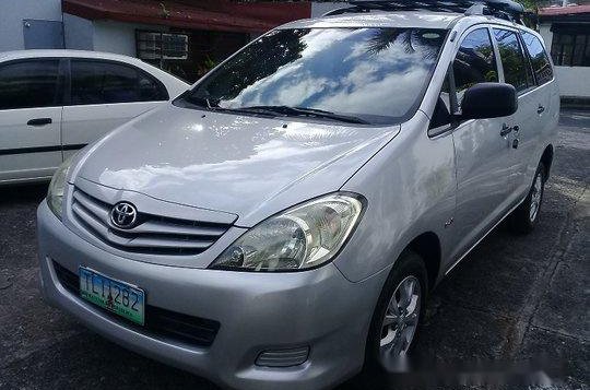 Toyota Innova 2011 E AT for sale-1