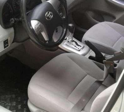 2013 TOYOTA ALTIS 16 G MATIC FOR SALE-3