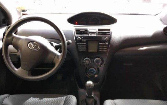 Toyota Vios E 2008 1.3 vvti-2