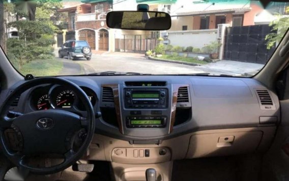 1st owned 2010 Toyota Fortuner G Automatic-2