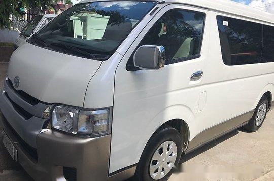 Toyota Hiace 2015 1st owned Leather seats-1