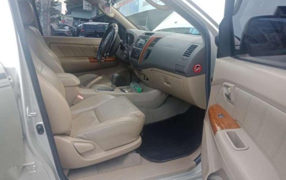 Toyota Fortuner 2010 for sale-5