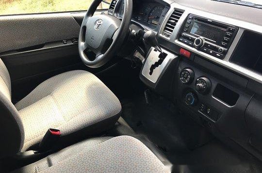 Toyota Hiace 2015 1st owned Leather seats-3