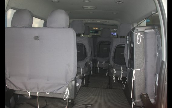 2017 Toyota Hiace GL Grandia AT Diesel-3