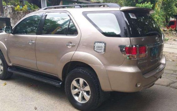 Toyota Fortuner G 2006 Automatic for sale-1