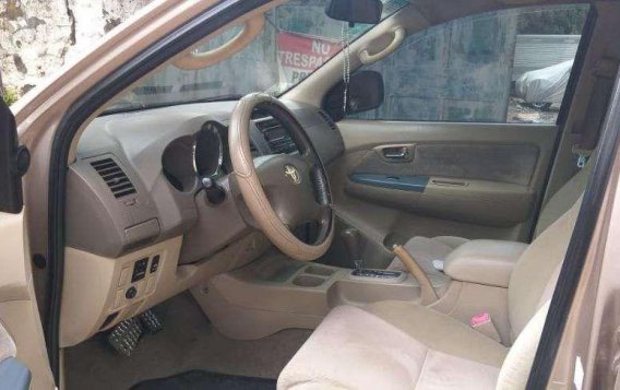 Toyota Fortuner G 2006 Automatic for sale-3
