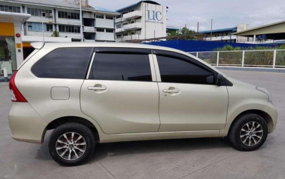 For Sale: Toyota Avanza 2012 (Manual)-6