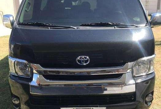 2017 Toyota HIACE Grandia GL Manual Tranny