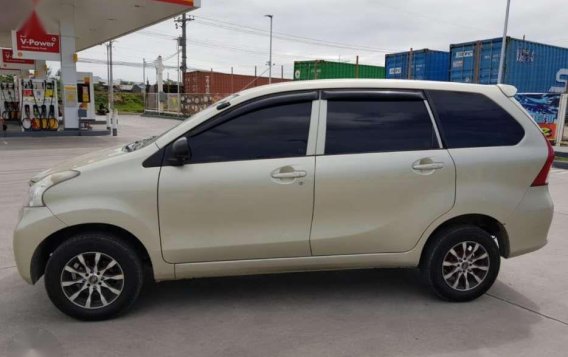 For Sale: Toyota Avanza 2012 (Manual)-7