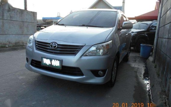 2013 Toyota Innova e MTdiesel all power-2