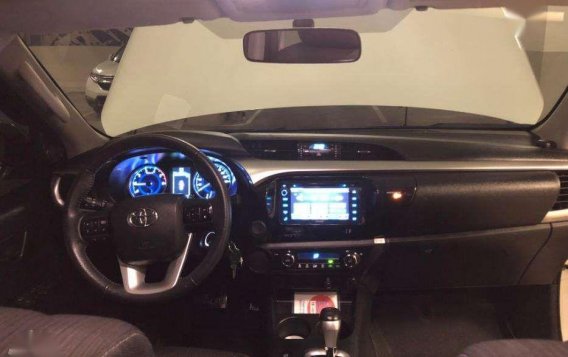 Toyota Hilux 2016 AT for sale-6
