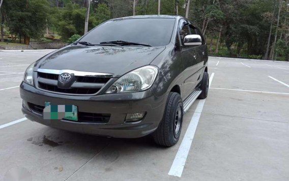 SELLING TOYOTA Innova G 2006-4