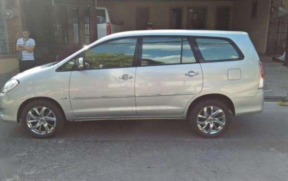 Toyota Innova 2010 for sale-2